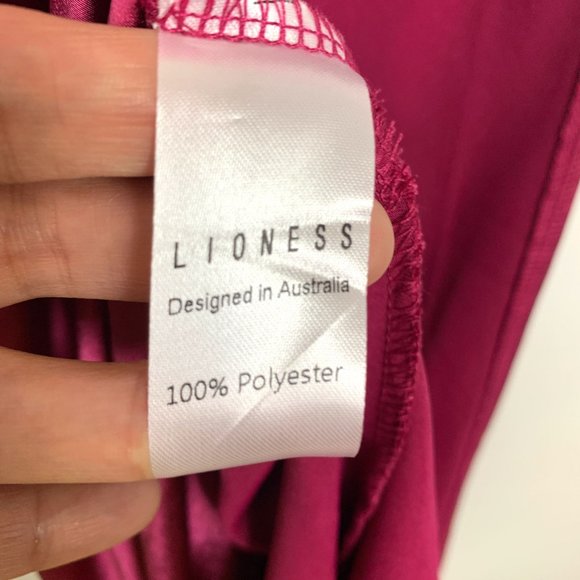 LIONESS Walk The Line Midi‎ Dress In Magenta Sz M - Picture 9 of 10